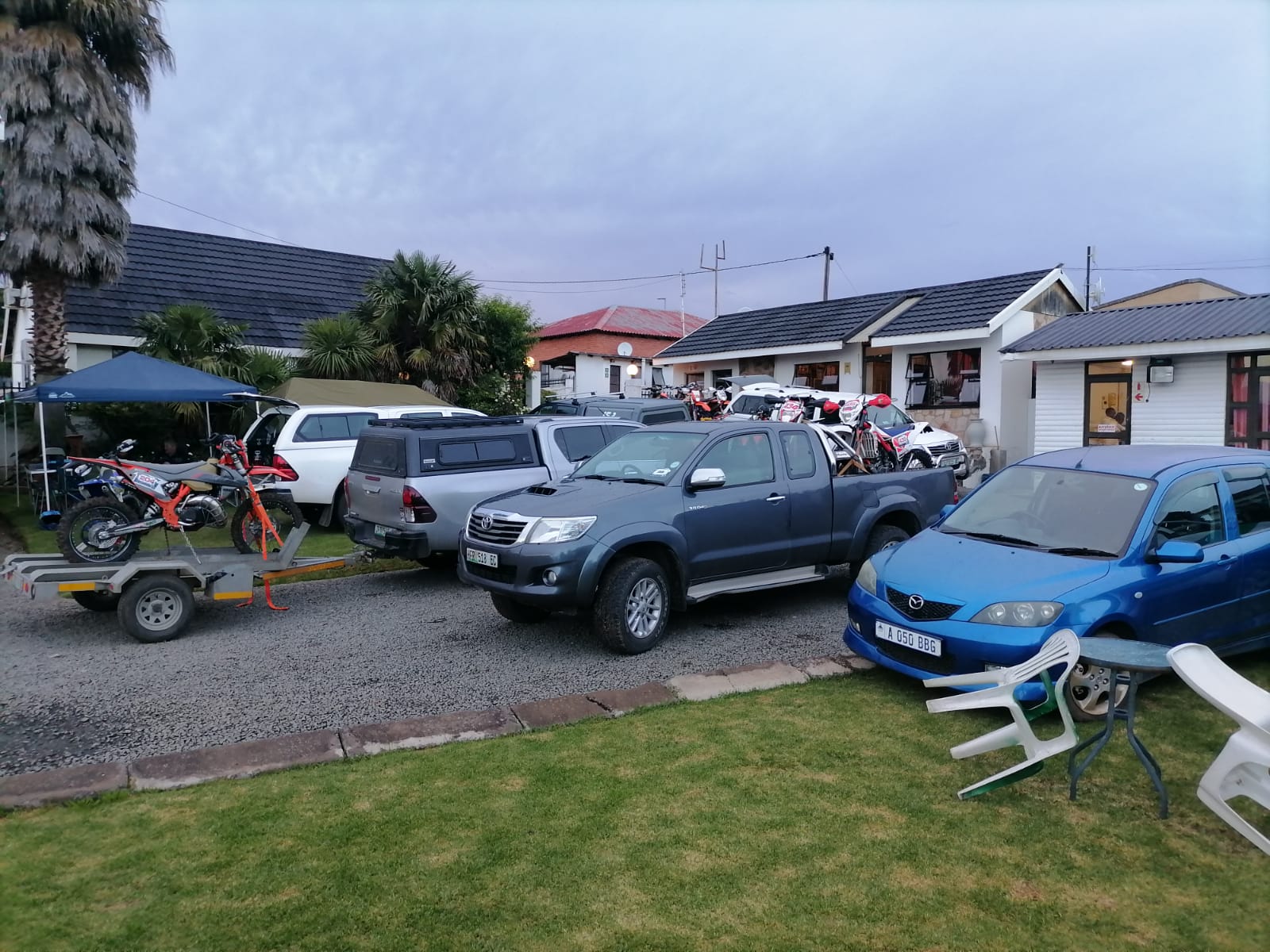 The Ultimate Guide to Traveling When You Have No Money